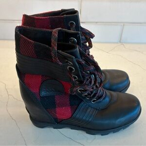 SOREL Lexie Buffalo Red Black Plaid Women’s Size 8.5